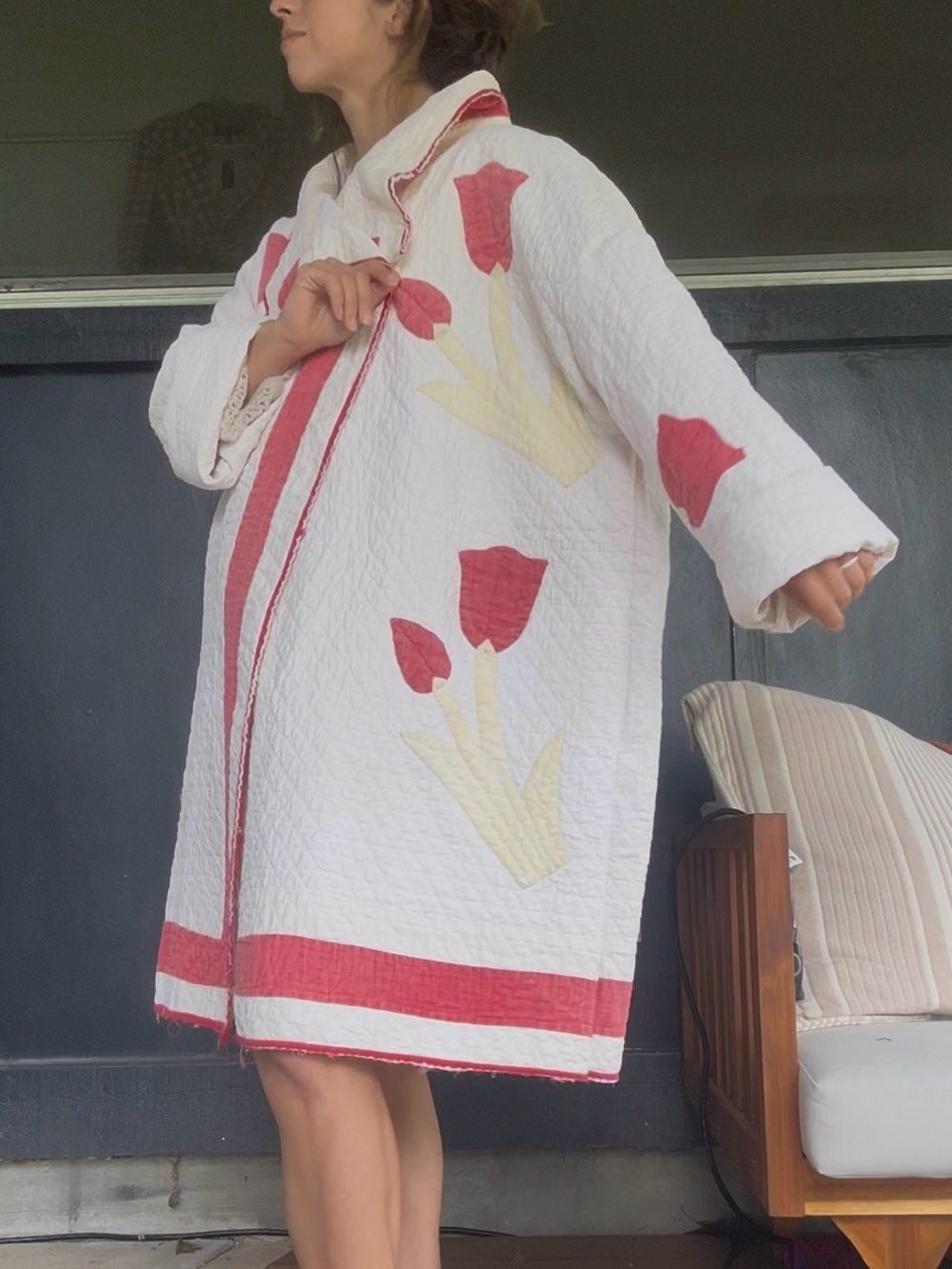 Vintage Feedsack Quilt Jacket White coat Jacket w/ Red Floral Trim tulip L/XL